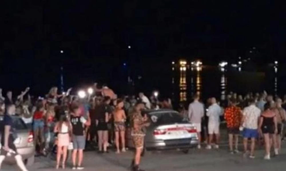 Ζάκυνθος: Άγριο ξύλο μεταξύ Βρετανών τουριστών στον Λαγανά